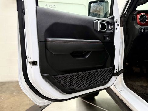 Used 2021 Jeep Wrangler Unlimited Rubicon AWD/4WD image 11