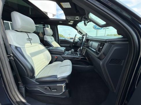 Used 2023 Ford F150 Lightning Platinum image 9