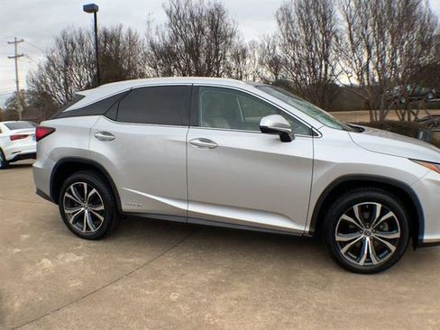 Used 2018 Lexus RX 450h AWD image 9