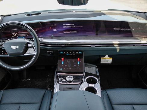 New 2025 Cadillac Escalade IQ Luxury 2 image 12
