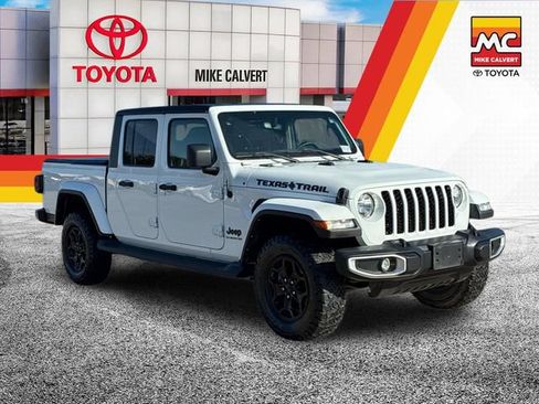 Used 2022 Jeep Gladiator Sport AWD/4WD image 7
