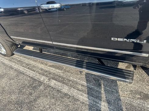 Used 2017 GMC Sierra 1500 Denali w/ Denali Ultimate Package AWD/4WD image 41