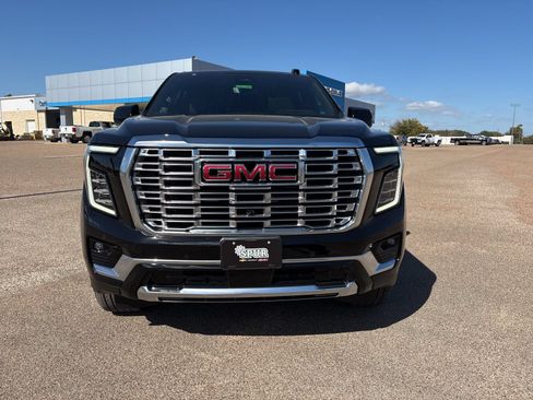 New 2026 GMC Yukon XL Denali w/ Denali Reserve Package AWD/4WD image 9