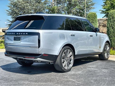 Certified 2025 Land Rover Range Rover Long Wheelbase Autobiography AWD/4WD image 5