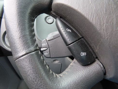 Used 2007 Ford Focus SE image 25