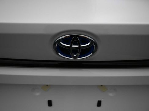 Used 2024 Toyota Corolla LE image 23