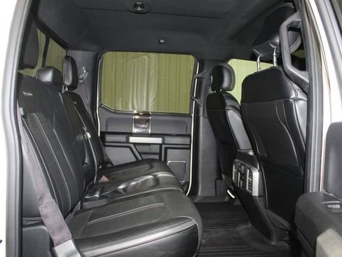 Used 2016 Ford F150 Platinum w/ Equipment Group 701A Luxury AWD/4WD image 21