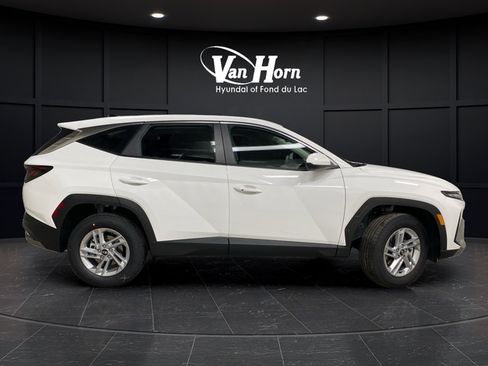 New 2026 Hyundai Tucson SE AWD/4WD image 2