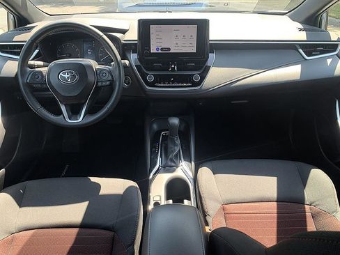 Certified 2025 Toyota Corolla SE FWD image 18