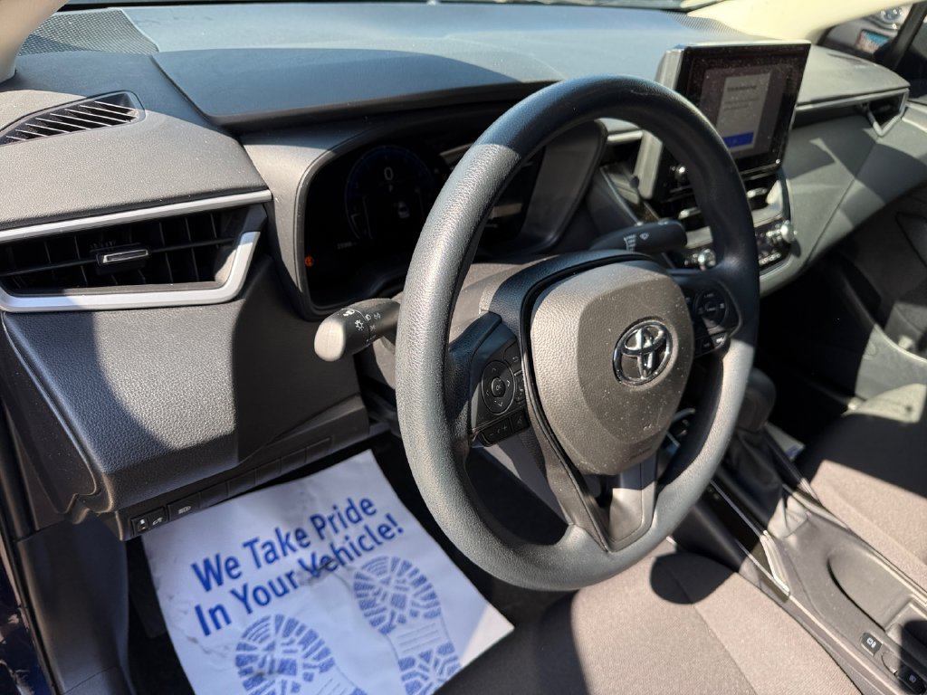 Used 2026 Toyota Corolla LE w/ LE Premium Package FWD image 28