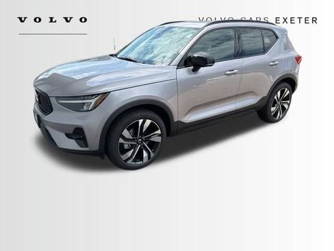 New 2026 Volvo XC40 B5 Plus w/ Protection Package Premier AWD/4WD image 2