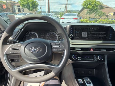 Used 2023 Hyundai Sonata SEL FWD image 8