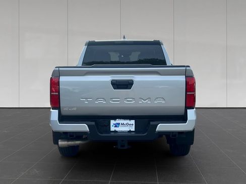 Used 2026 Toyota Tacoma SR5 AWD/4WD image 4
