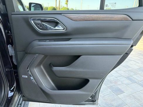 Used 2023 Chevrolet Tahoe High Country AWD/4WD image 22