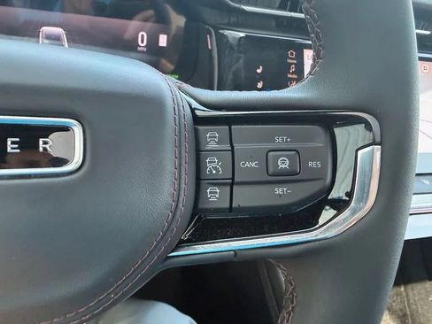 Used 2024 Jeep Wagoneer Launch Edition AWD/4WD image 21