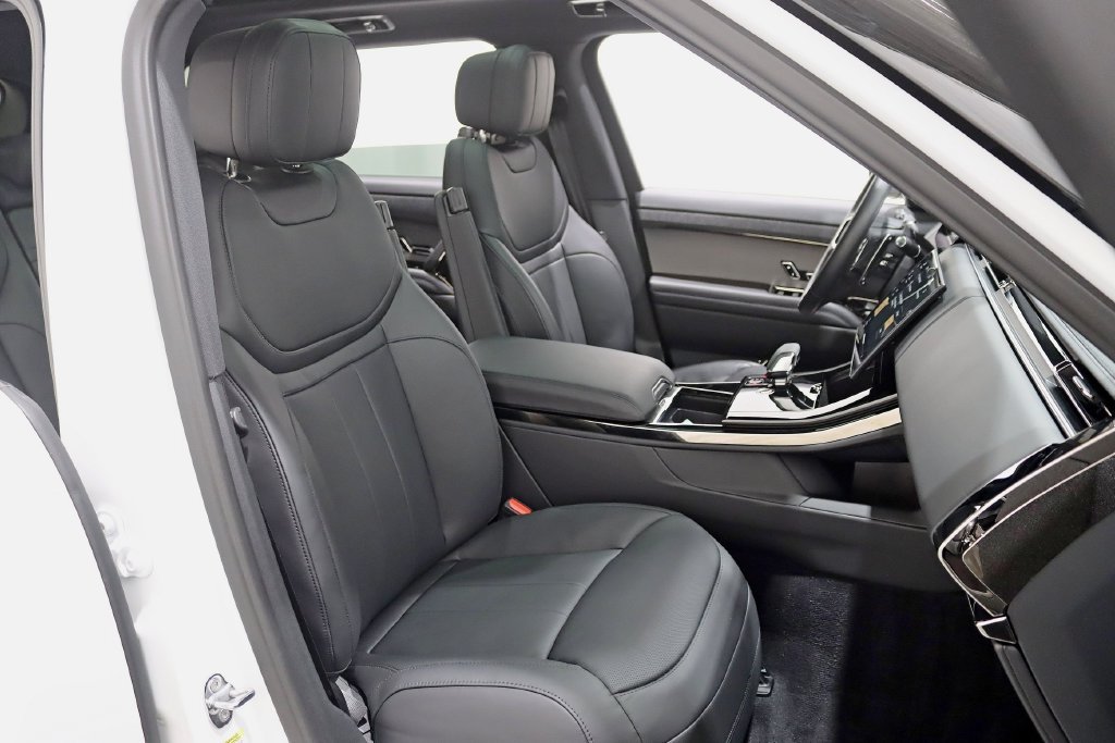 Used 2025 Land Rover Range Rover Sport Dynamic SE AWD/4WD image 29
