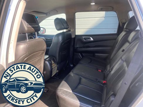 Used 2013 Nissan Pathfinder SL AWD/4WD image 5