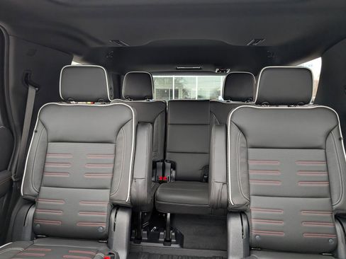 Certified 2025 GMC Yukon AT4 Ultimate w/ LPO, Floor Liner Package image 32