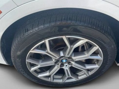 Used 2023 BMW X7 xDrive40i AWD/4WD image 6