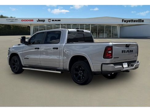 Used 2025 RAM 1500 Big Horn AWD/4WD image 5