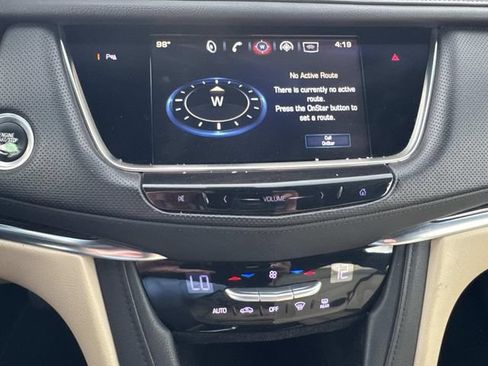 Used 2017 Cadillac XT5 FWD image 23