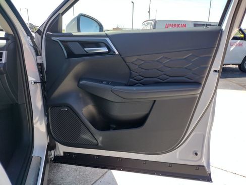 New 2026 Mitsubishi Outlander SEL AWD/4WD image 35