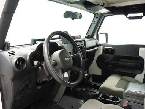 Used 2009 Jeep Wrangler X image 17