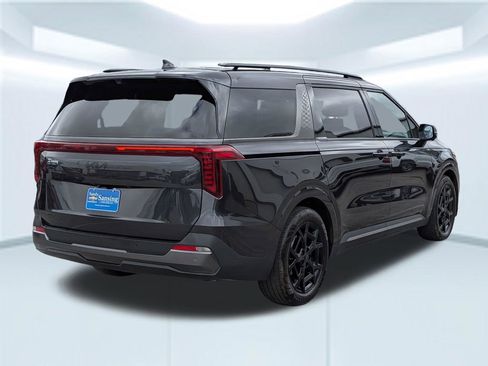 Used 2025 Kia Carnival SX Prestige image 6