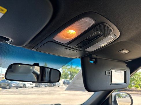 Used 2015 Kia Soul + FWD image 12
