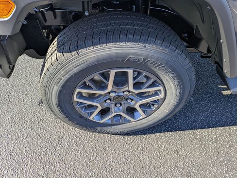 New 2026 Jeep Wrangler Unlimited Sahara AWD/4WD image 9