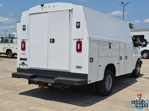 Used 2021 Chevrolet Express 3500 w/ Power Convenience Package RWD image 7