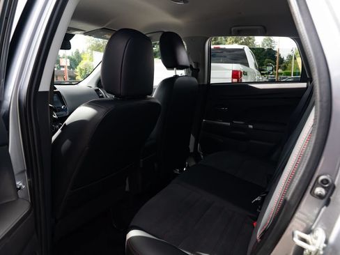 Used 2026 Mitsubishi Outlander Sport SE AWD/4WD image 21