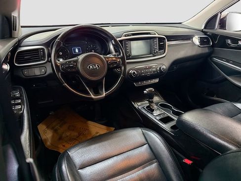 Used 2017 Kia Sorento EX image 22