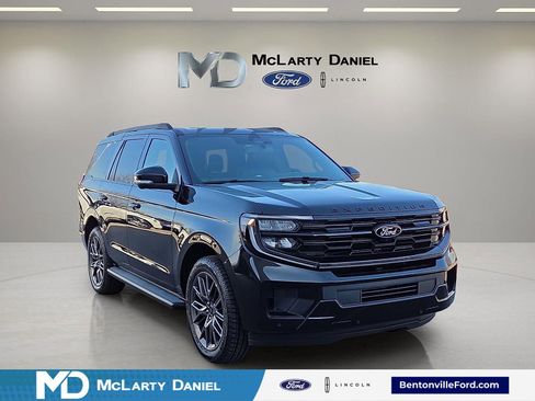 New 2026 Ford Expedition Platinum w/ Stealth Appearance Package AWD/4WD image 1