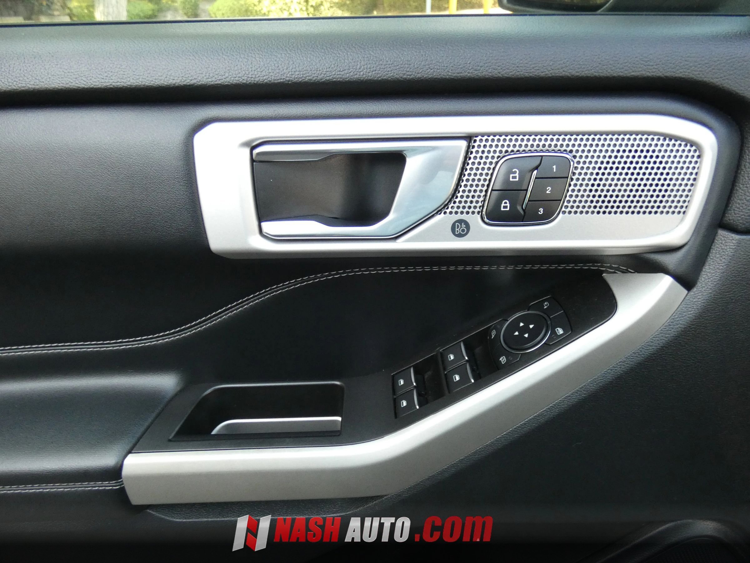Used 2021 Ford Explorer Limited AWD/4WD image 56