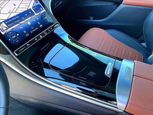 Used 2024 Mercedes-Benz GLC 300 4MATIC image 15