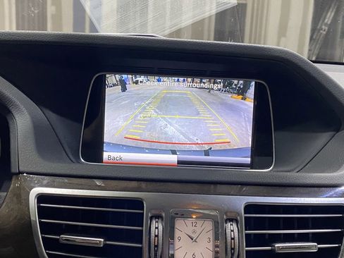 Used 2014 Mercedes-Benz E 350 Sedan image 5