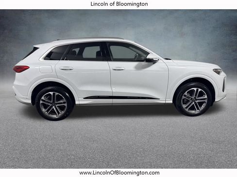 Used 2025 Audi Q5 Premium w/ Convenience Package AWD/4WD image 8