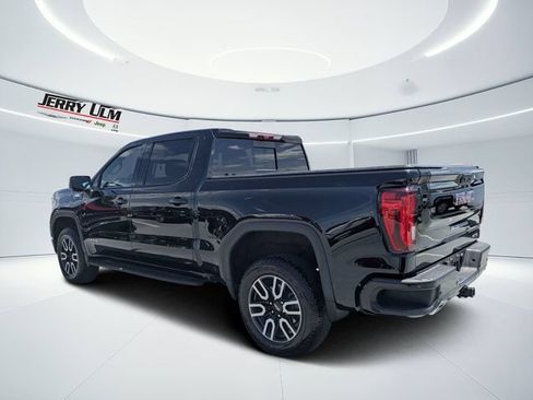 Used 2025 GMC Sierra 1500 AT4 w/ Technology Package AWD/4WD image 5