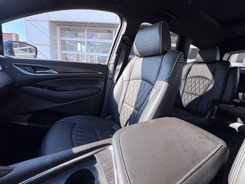 Used 2023 Buick Enclave Avenir w/ Trailering Package, 5000 lbs. AWD/4WD image 23