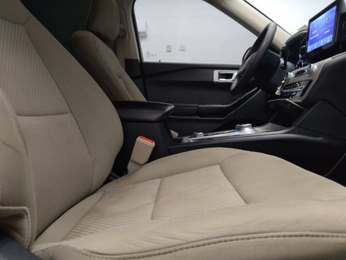 Used 2023 Ford Explorer 4WD image 21