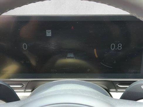Used 2024 Hyundai Kona Limited AWD/4WD image 11