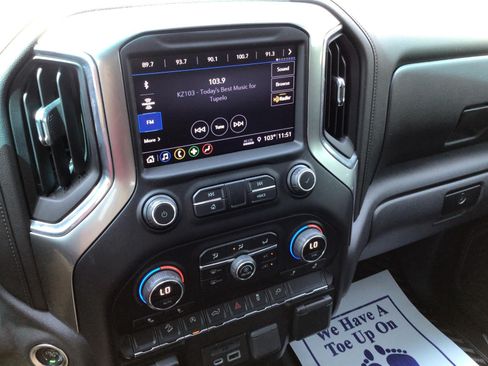 Used 2019 Chevrolet Silverado 1500 LT w/ All-Star Edition AWD/4WD image 21