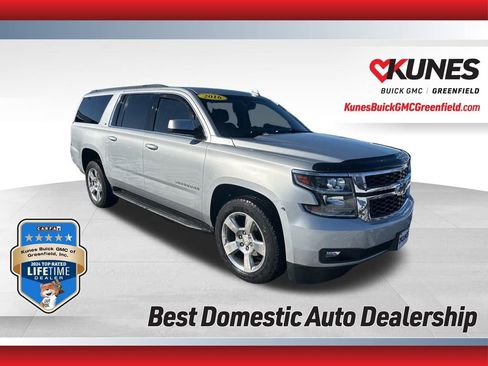 Used 2016 Chevrolet Suburban LT image 1