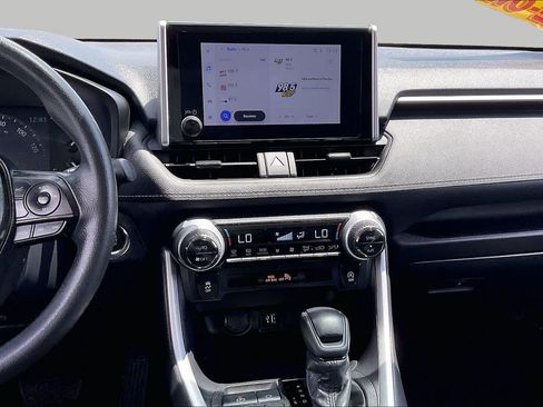 Used 2024 Toyota RAV4 XLE FWD image 7