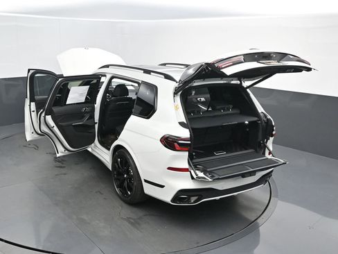 New 2026 BMW X7 xDrive40i w/ M Sport Package image 60