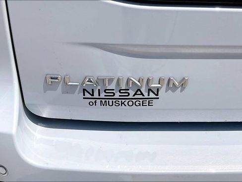Used 2025 Ford Expedition Platinum AWD/4WD image 23