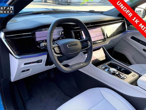 Used 2025 Jeep Wagoneer S Limited image 14