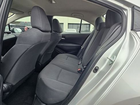 Used 2021 Toyota Corolla LE image 16