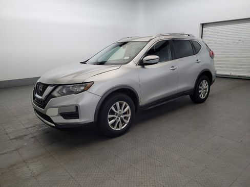 Used 2018 Nissan Rogue SV AWD/4WD image 2